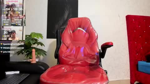 cristopher23  online show from 01.20.25