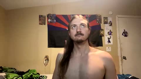 Critter2999LuvsFeet online show from 12.21.25