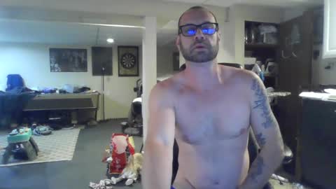 Snapshot of crm400 chatting on 06.22.26 billybasement online show from 06.22.26