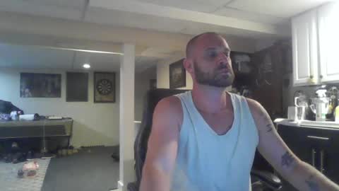 Snapshot of crm400 chatting on 07.26.26 billybasement online show from 07.26.26
