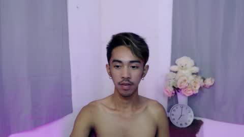 Snapshot of crocodale chatting on 10.06.25 crocodale online show from 10.06.25