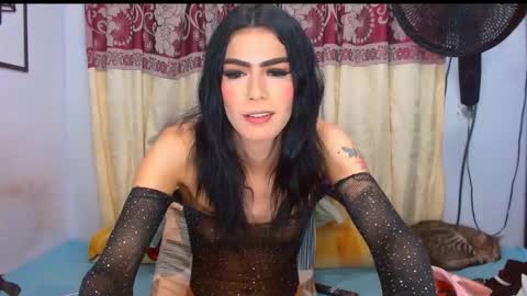 Snapshot of crystal420_ chatting on 12.25.24 Instagram cristal espinosa1 online show from 12.25.24