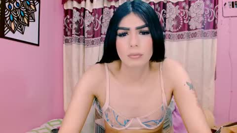 Snapshot of crystal420_ chatting on 03.08.25 Instagram cristal espinosa1 online show from 03.08.25