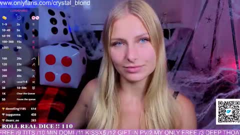 Snapshot of crystal_blond chatting on 10.11.25 Crystal online show from 10.11.25