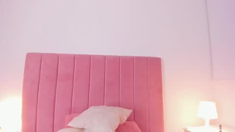 Snapshot of crystal_hartx chatting on 02.23.25 Crystal online show from 02.23.25