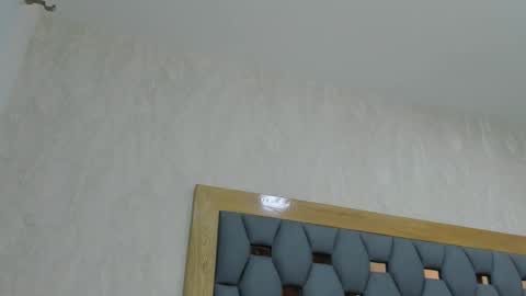 crystal_sm online show from 02.17.26