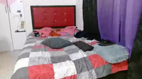 Crystal Blaze online show from 01.28.25