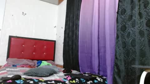 Crystal Blaze online show from 02.03.25