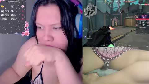 Snapshot of crystal_velvet01 chatting on 12.10.24 crystal online show from 12.10.24