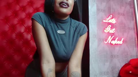 Snapshot of crystalbrooke3x chatting on 01.21.25 Crystal online show from 01.21.25