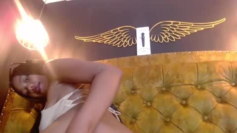 Snapshot of crystalbrooke3x chatting on 03.08.25 Crystal online show from 03.08.25