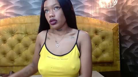 Snapshot of crystalbrooke3x chatting on 09.29.25 Crystal online show from 09.29.25