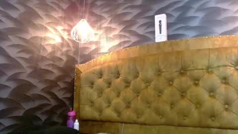 Snapshot of crystalbrooke3x chatting on 10.29.25 Crystal online show from 10.29.25