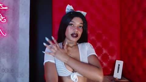 Snapshot of crystalbrooke3x chatting on 11.03.25 Crystal online show from 11.03.25