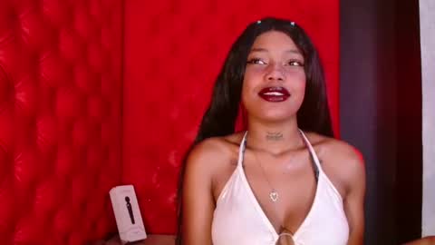 Snapshot of crystalbrooke3x chatting on 11.12.25 Crystal online show from 11.12.25