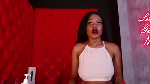 Snapshot of crystalbrooke3x chatting on 11.15.25 Crystal online show from 11.15.25