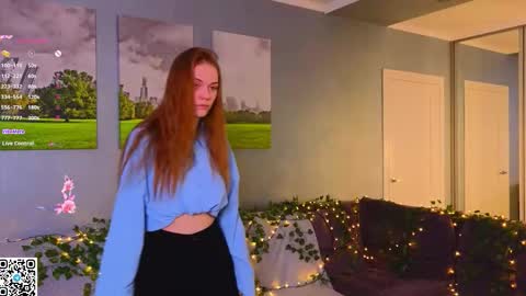 Snapshot of crystaldiva01 chatting on 02.02.26 Diva online show from 02.02.26