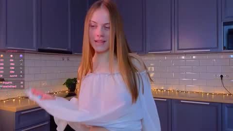 Snapshot of crystaldiva01 chatting on 03.07.26 Diva online show from 03.07.26