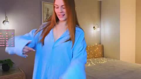 Snapshot of crystaldiva01 chatting on 04.06.26 Diva online show from 04.06.26