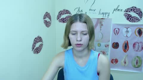 Snapshot of crystalgirl__ chatting on 12.07.24 Stella online show from 12.07.24