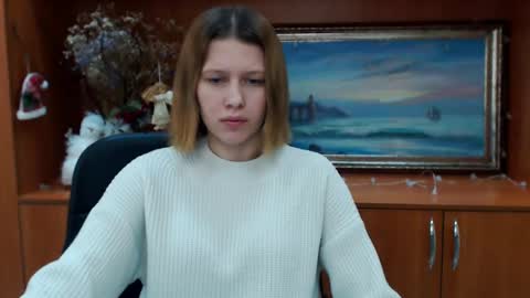 Snapshot of crystalgirl__ chatting on 01.19.25 Stella online show from 01.19.25