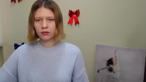 Snapshot of crystalgirl__ chatting on 01.23.25 Stella online show from 01.23.25