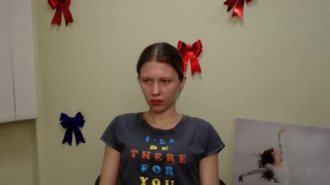 Snapshot of crystalgirl__ chatting on 02.07.25 Stella online show from 02.07.25