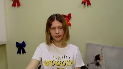 Snapshot of crystalgirl__ chatting on 02.14.25 Stella online show from 02.14.25