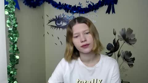 Snapshot of crystalgirl__ chatting on 02.22.25 Stella online show from 02.22.25