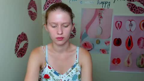 Snapshot of crystalgirl__ chatting on 09.13.25 Stella online show from 09.13.25