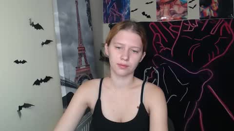 Snapshot of crystalgirl__ chatting on 10.29.25 Stella online show from 10.29.25