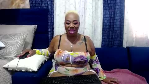 crystaljes online show from 01.22.25