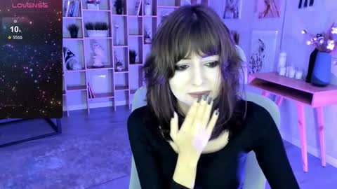 crystallbloom online show from 10.17.25