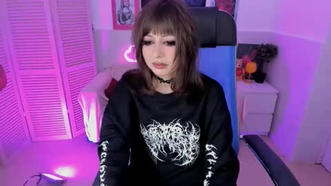 crystallbloom online show from 11.05.25