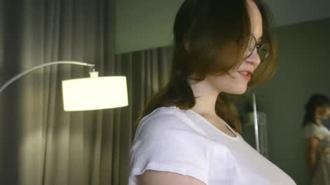 Kitty online show from 04.28.26