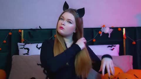 Crystal online show from 10.27.25