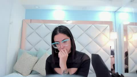 Snapshot of crystalstonee1 chatting on 06.14.26 Crystal online show from 06.14.26