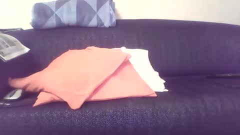 csikar1 online show from 11.17.25