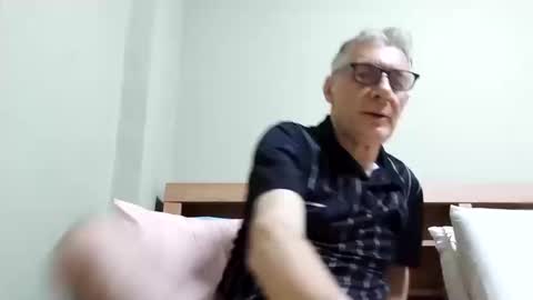 BIG UNCUT HARD COCK online show from 12.17.25