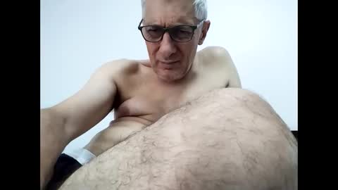 Snapshot of cucaio18 chatting on 06.11.26 BIG UNCUT HARD COCK online show from 06.11.26