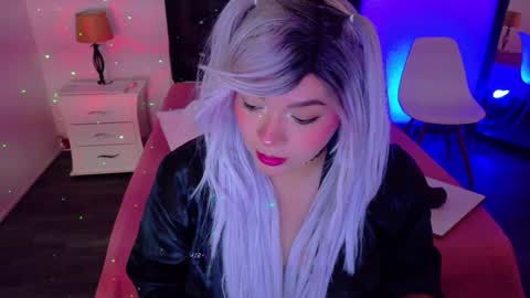 Snapshot of cuckoldlover69_ chatting on 01.14.25 cuckoldlover69_ online show from 01.14.25