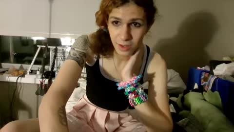 cuddleavenue online show from 10.18.25