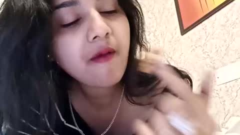 cuddlemuffins online show from 02.21.26