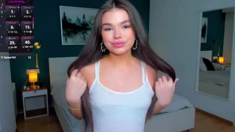 Snapshot of cuddles_jane chatting on 11.20.25 Silvia online show from 11.20.25