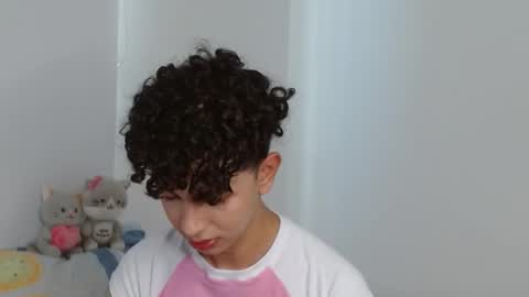 Cuddly online show from 01.12.25