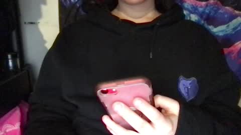 Snapshot of cum4angela chatting on 12.15.24 Angela online show from 12.15.24