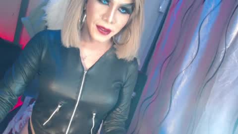 Snapshot of cum_4youbaby chatting on 07.17.26 CUMMELA SLUTI online show from 07.17.26