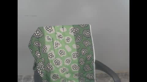 Snapshot of cum_ebony_xsecret chatting on 09.29.25 sophie online show from 09.29.25