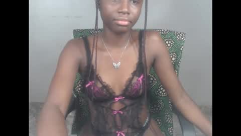 Snapshot of cum_ebony_xsecret chatting on 10.09.25 sophie online show from 10.09.25