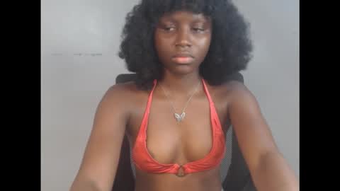 Snapshot of cum_ebony_xsecret chatting on 10.31.25 sophie online show from 10.31.25